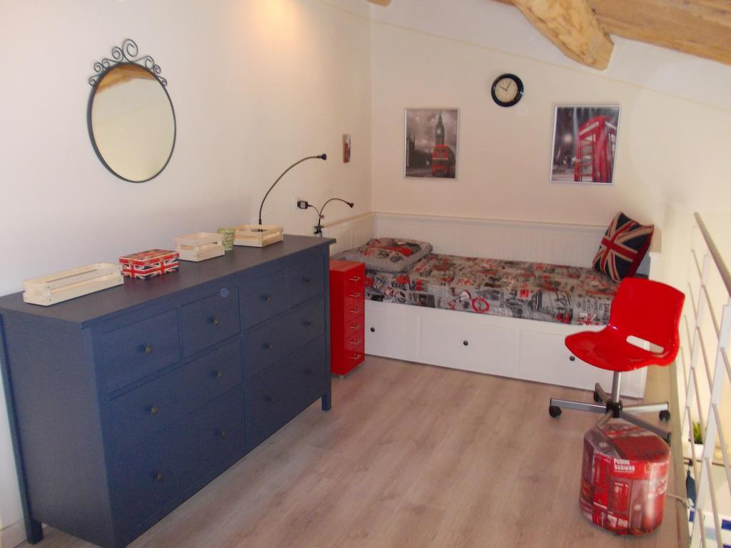 Appartamento Old England In Chianti Montespertoli Room photo